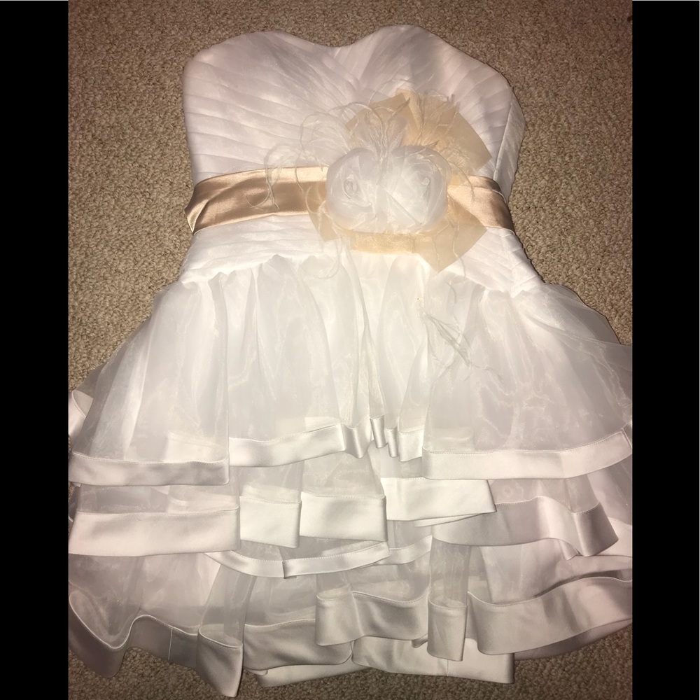 White strapless dress with gold tie